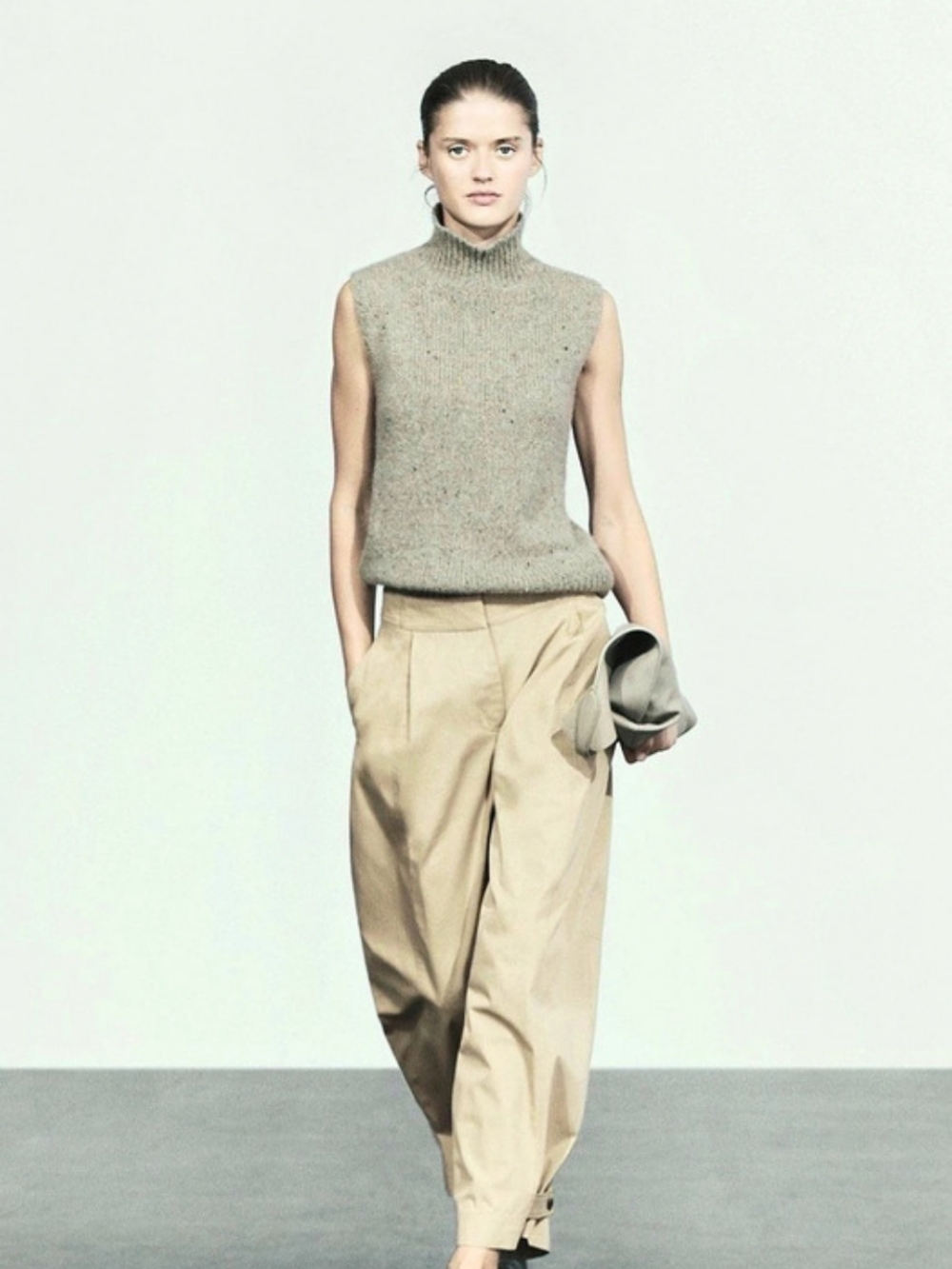ZARA Beige Barrel Pants NWT